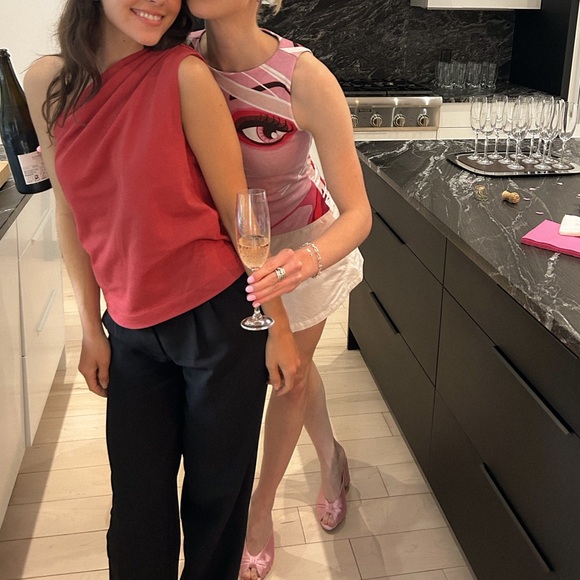 Selling the cooolest dress ever! Most unique piece. π - Picture 6 of 6